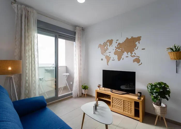 Poseidon Beach Apartment & Parking By Cadiz4Rentals