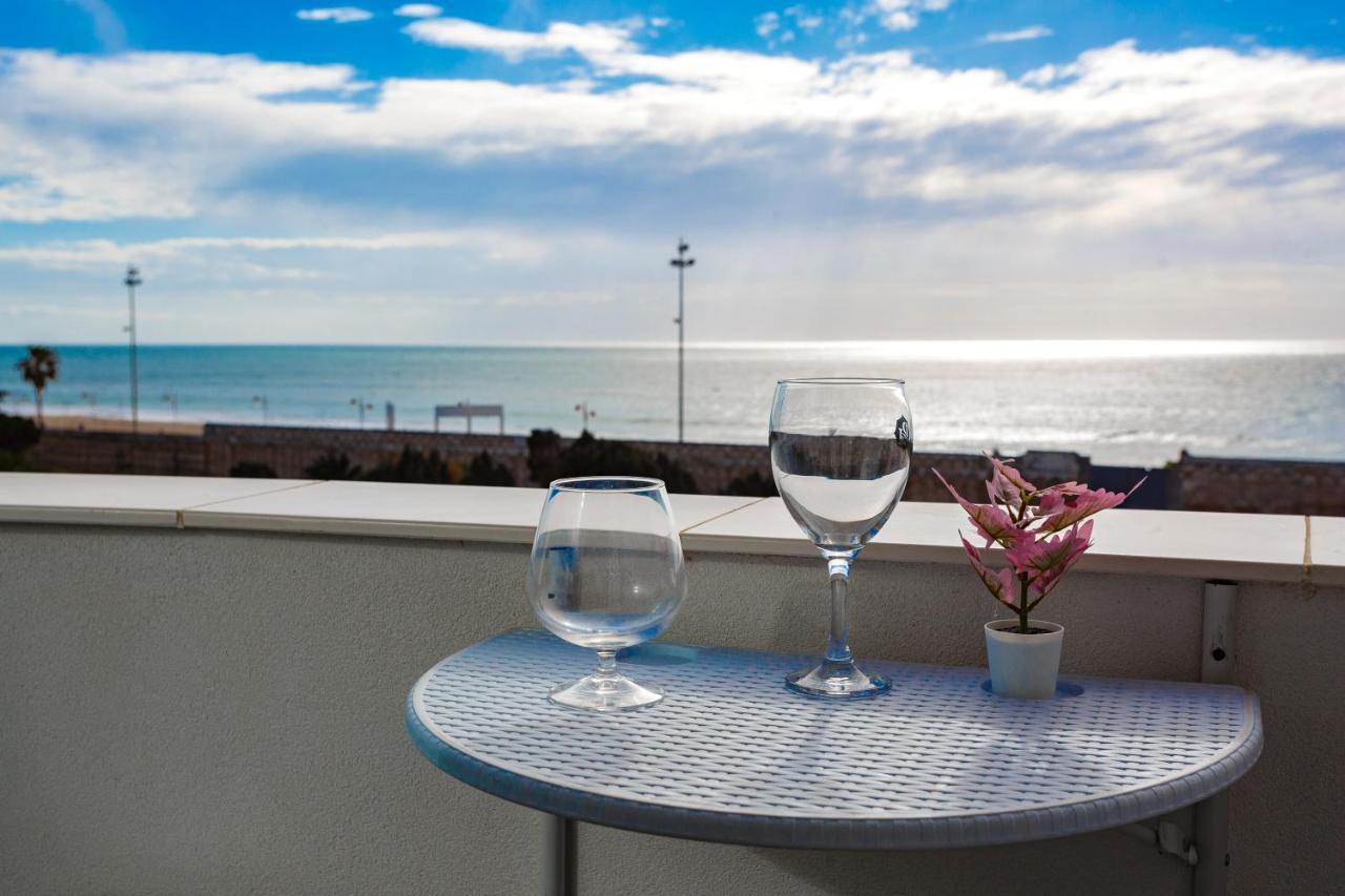 Poseidon & Parking By Cadiz4rentals Appartement *